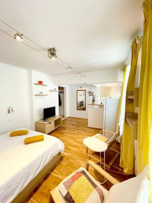 Boutique Apartment In The Bucharest City Center Екстериор снимка