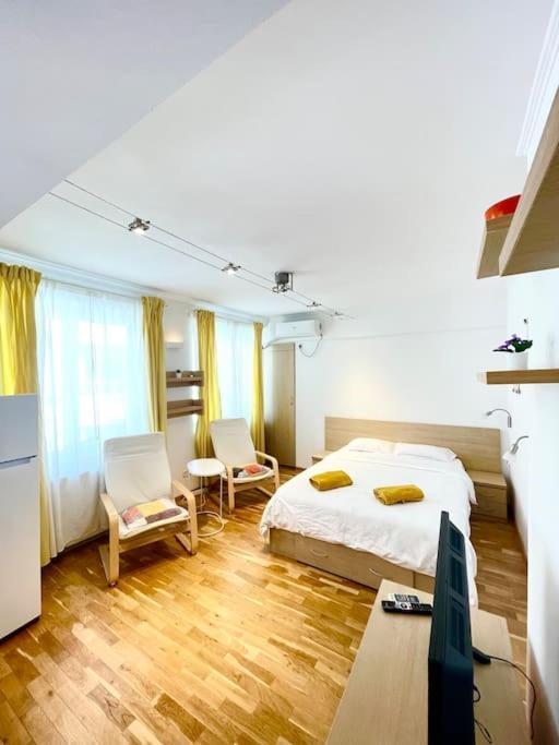 Boutique Apartment In The Bucharest City Center Екстериор снимка